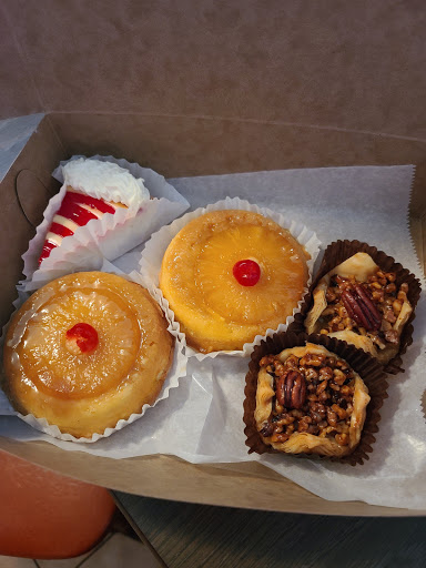 Bakery «Paddy Cake Bakery», reviews and photos, 4763 Liberty Ave, Pittsburgh, PA 15224, USA