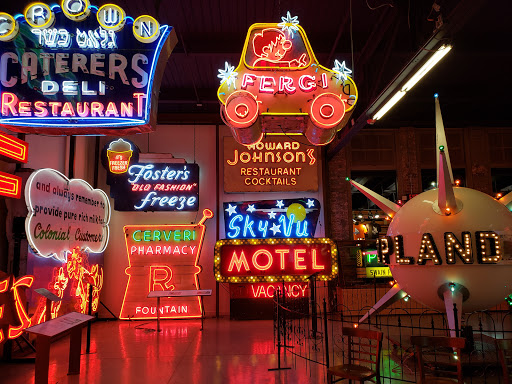 Tourist Attraction «American Sign Museum», reviews and photos, 1330 Monmouth Ave, Cincinnati, OH 45225, USA