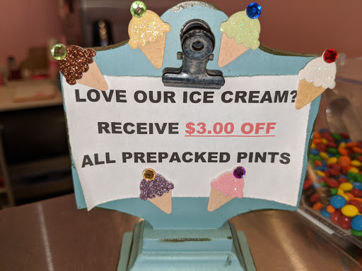 Bakery «Smallcakes Cupcakery & Creamery», reviews and photos, 9699 N Hayden Rd #109, Scottsdale, AZ 85258, USA