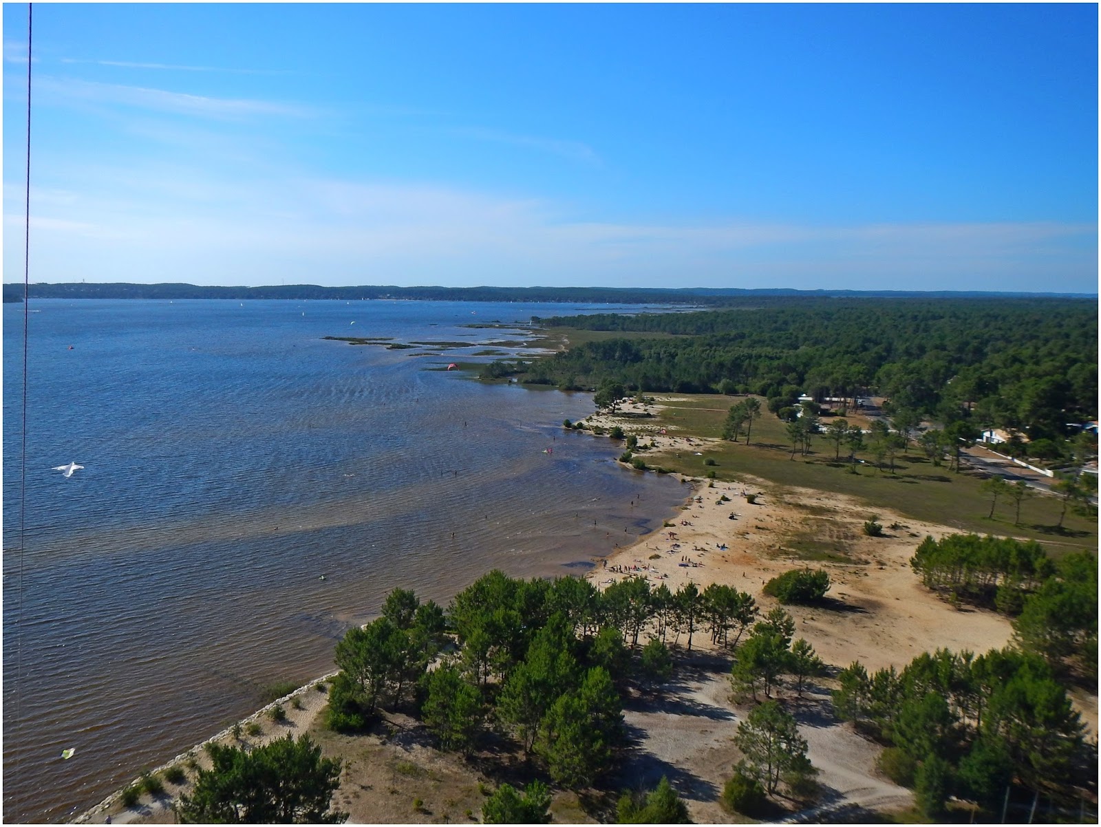 Foto di Plage Lacanau con una superficie del sabbia beige