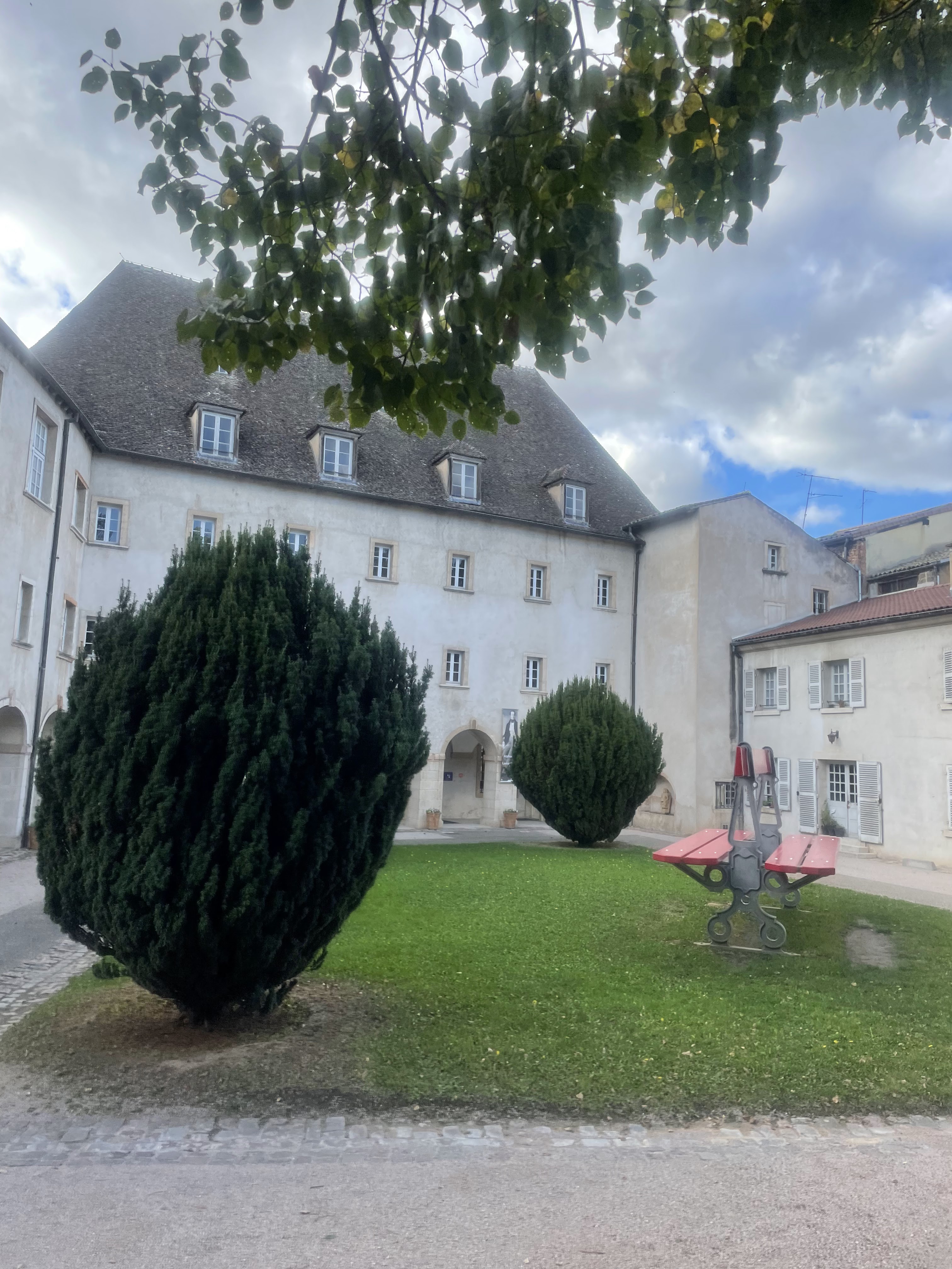 Photo n° 1 de l'avis de H. fait le 21/10/2023 à 17:25