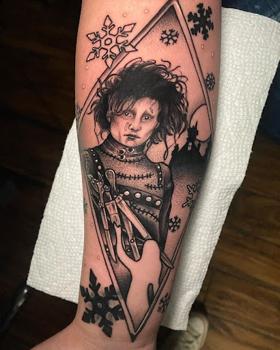 Find simple sun tattoo ideas for your next unique tattoo in Calhoun at A Sailors Grave Tattoo Parlor