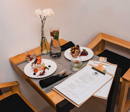 HOT casual food photo