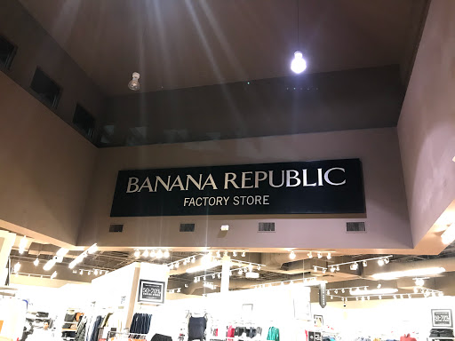 Clothing Store «Banana Republic», reviews and photos, 1001 N Arney Rd, Woodburn, OR 97071, USA