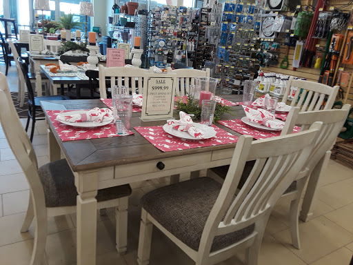 Shopping Mall «The Shops At Kenilworth», reviews and photos, 800 Kenilworth Dr, Towson, MD 21204, USA