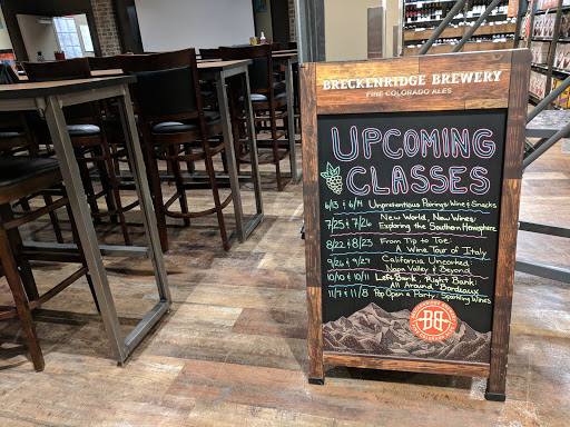 Wine Store «Total Wine & More», reviews and photos, 4320 Summit Plaza Dr #5, Louisville, KY 40241, USA