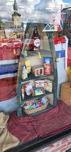 Gourmet Grocery Store «Marina Market», reviews and photos, 18882 Front St NE, Poulsbo, WA 98370, USA