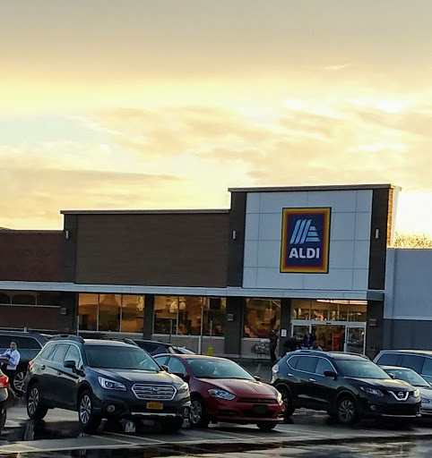 Supermarket «ALDI», reviews and photos, 1302 Lititz Pike, Lancaster, PA 17601, USA