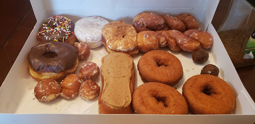 Donut Shop «Donut Palace», reviews and photos, 3164 NW 185th Ave, Portland, OR 97229, USA