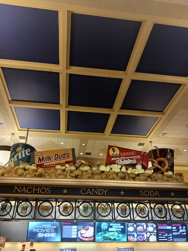 Movie Theater «AMC Classic Fairlane 21», reviews and photos, 18900 Michigan Ave, Dearborn, MI 48126, USA