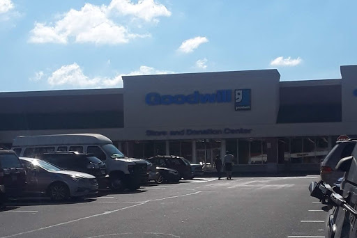 Shopping Mall «Shillington Shopping Center», reviews and photos, 502 E Lancaster Ave, Reading, PA 19607, USA