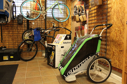 Bicycle Store «City Bikes Tenleytown», reviews and photos, 4810 Wisconsin Ave NW, Washington, DC 20016, USA