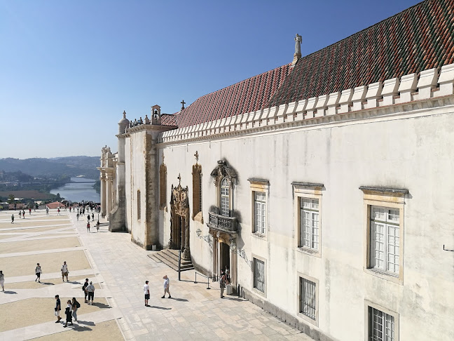 Faculdade de Direito da Universidade de Coimbra, 3005-528 Coimbra, Portugal