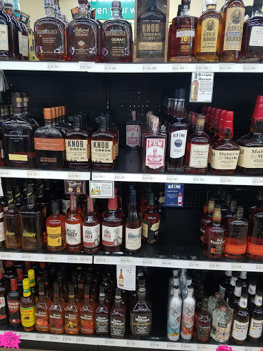 Liquor Store «Fairgrounds Discount Beverages (Liquors)», reviews and photos, 2157 York Rd, Timonium, MD 21093, USA