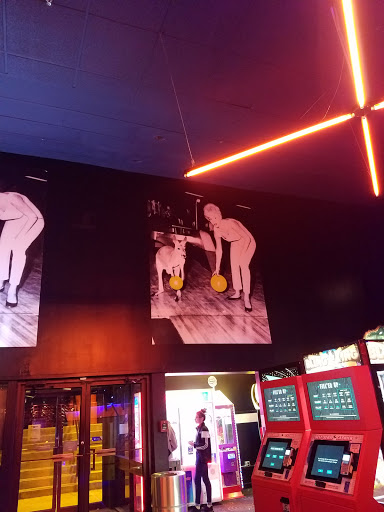 Bowling Alley «Bowlero Wallington», reviews and photos, 299 Paterson Ave, Wallington, NJ 07057, USA