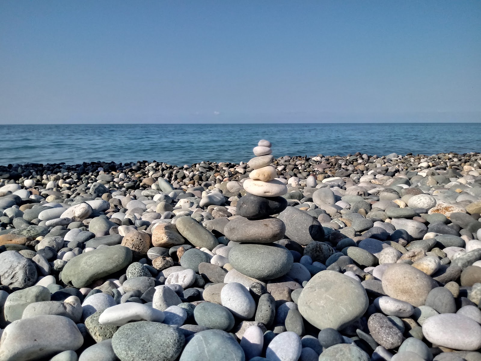 Foto von Tsandripsh beach befindet sich in natürlicher umgebung
