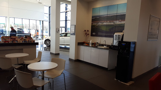 Auto Repair Shop «Summit Place Kia East», reviews and photos, 44900 N Gratiot Ave, Charter Twp of Clinton, MI 48036, USA