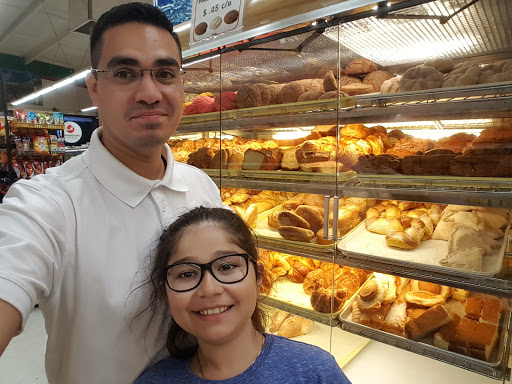 Market «La Super Altena Market», reviews and photos, 223 E Yosemite Ave, Manteca, CA 95336, USA