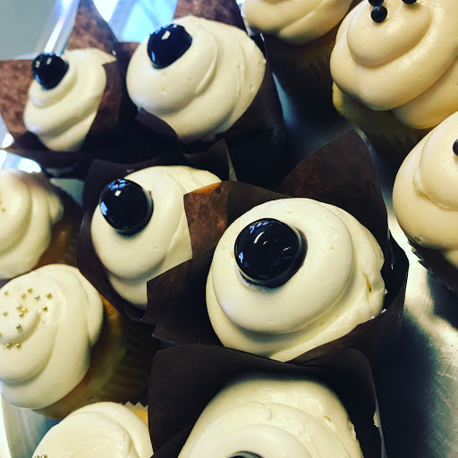 Bakery «Grand Finale Desserts and Pastries», reviews and photos, 225 Franklin Ave, Grand Haven, MI 49417, USA