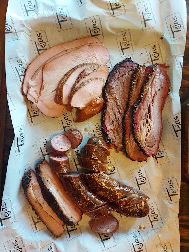 Barbecue Restaurant «Tejas Chocolate Craftory», reviews and photos, 200 N Elm St, Tomball, TX 77375, USA