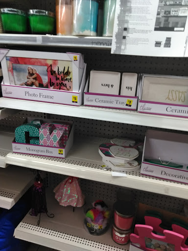 Discount Store «Dollar General», reviews and photos, 2239 Woodson Rd, Overland, MO 63114, USA