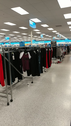 Clothing Store «Ross Dress for Less», reviews and photos, 5820 Lakewood Towne Center Blvd SW, Lakewood, WA 98499, USA