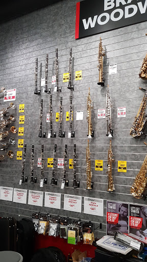 Guitar Center image