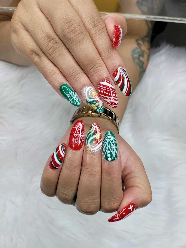 Highland Nails & Spa 70817