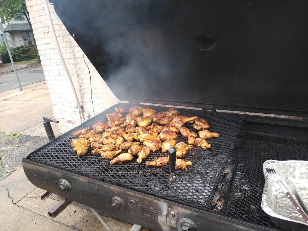 BYRD's BarBeQue 19464