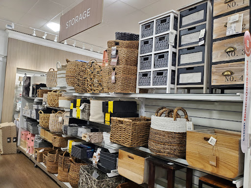 Department Store «T.J. Maxx & HomeGoods», reviews and photos, 221 N West End Blvd, Quakertown, PA 18951, USA