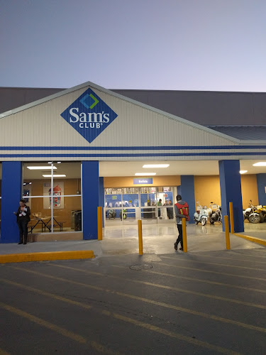 Sam's Club - Supermarket in Monterrey, Mexico 