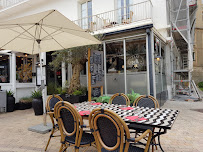Atmosphère du Restaurant Café de la Place à Biarritz - n°14