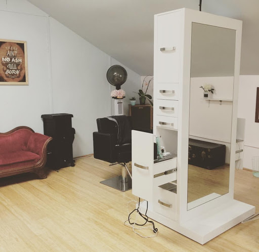 Hair Salon «White Unicorn Hair Salon», reviews and photos, 187 N Main St #200, Harrisonburg, VA 22802, USA