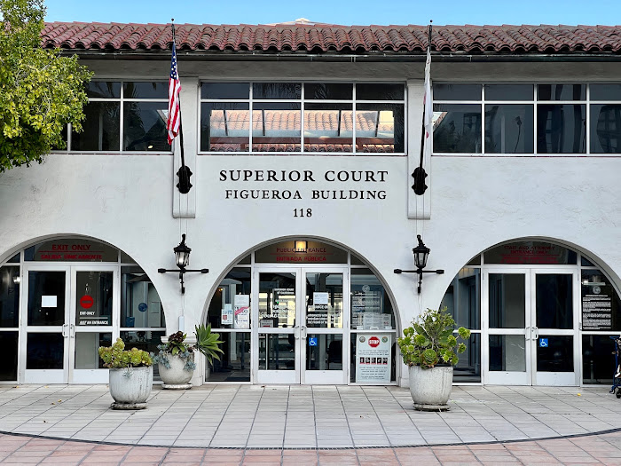 Courthouse near Sunset Motel