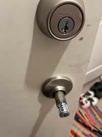 Edgardo's Locksmith - Photo 3 - Car repair in , Victorville