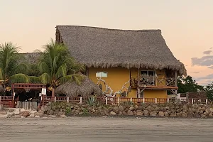 Las sevillanas Beach Hotel y Restaurante image
