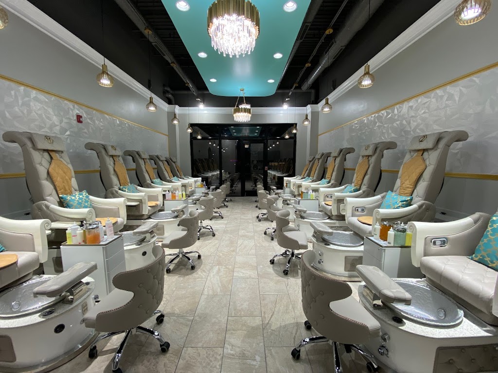 Aloha Nails Blakeney 28277