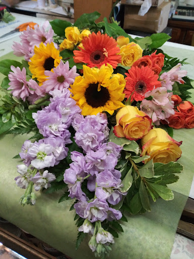 Florist «Barnes House Of Flowers», reviews and photos, 866 N Colony Rd, Wallingford, CT 06492, USA