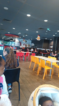 Atmosphère du Restaurant KFC Eragny (C.C Art de Vivre) - n°4