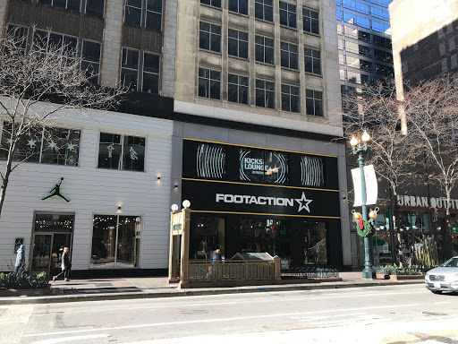 Shoe Store «Footaction», reviews and photos, 32 S State St, Chicago, IL 60603, USA