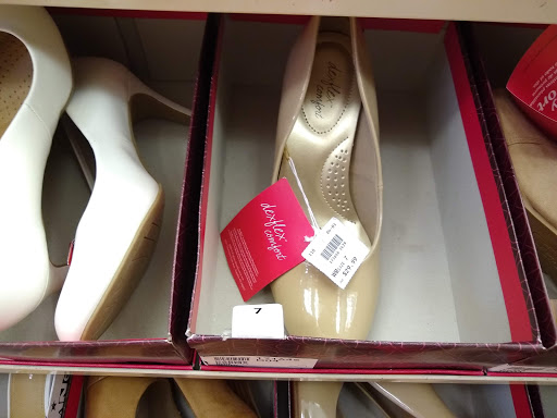 Shoe Store «Payless ShoeSource», reviews and photos, 700 W 15th St, Plano, TX 75075, USA