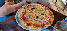 Pizza du Restaurant LESTIVANT à Saint-Martin-d'Ardèche - n°12