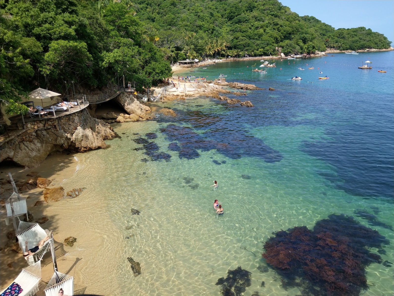 Foto de Caletas beach con arena beige superficie