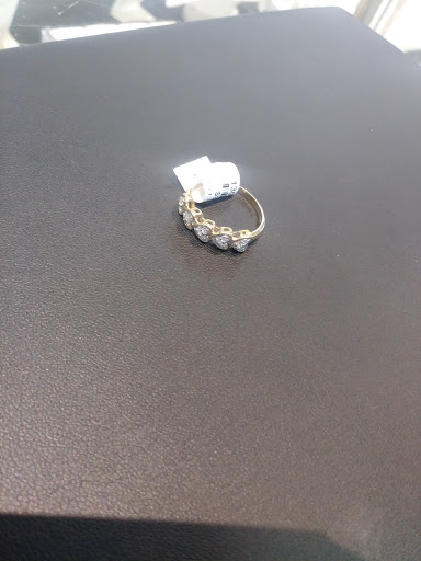 Jeweler «Southfield Gold & Diamond Inc», reviews and photos, 3201 S Dort Hwy, Flint, MI 48507, USA