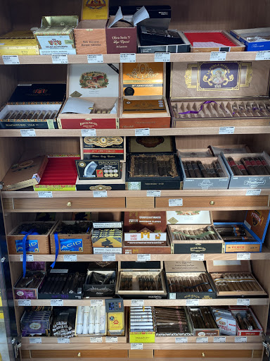 Liquor Store «Hwy 61 Liquor Store», reviews and photos, 758 Villa Rica Hwy, Dallas, GA 30157, USA