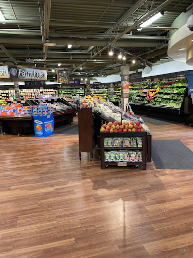 Grocery Store «D & W Fresh Market», reviews and photos, 1814 Breton Rd SE, Grand Rapids, MI 49506, USA