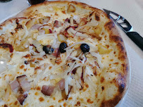 Pizza du Restaurant italien Gina à Saint-Priest - n°15