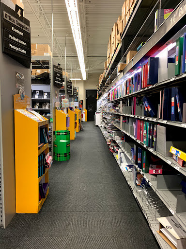 Office Supply Store «Staples», reviews and photos, 3058 Bardstown Rd, Louisville, KY 40205, USA