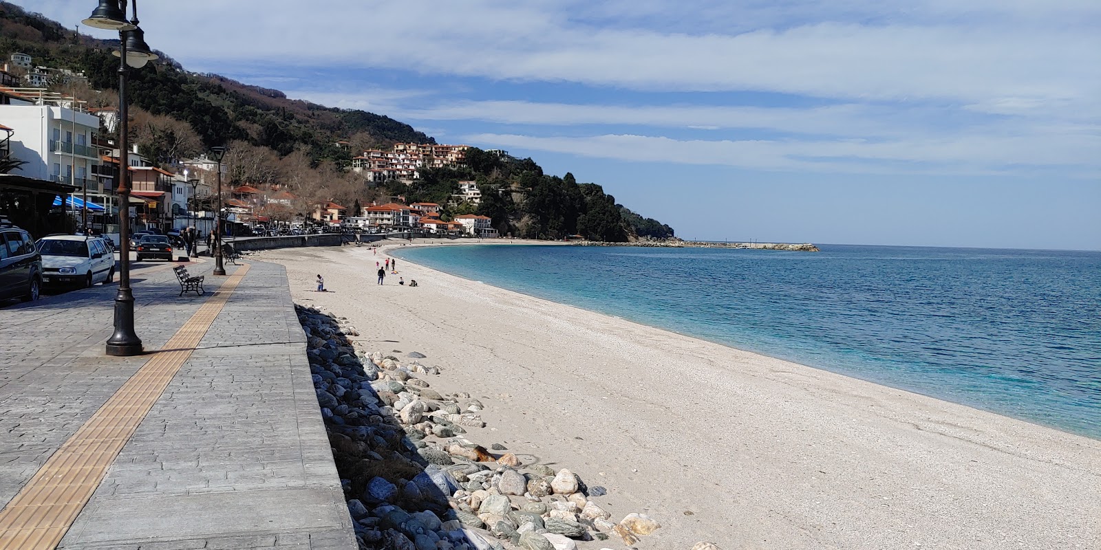 Photo of Ag. Ioannis beach and the settlement