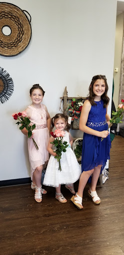 Beauty Salon «The Beehive Salon», reviews and photos, 2805 Old Fort Pkwy E, Murfreesboro, TN 37128, USA